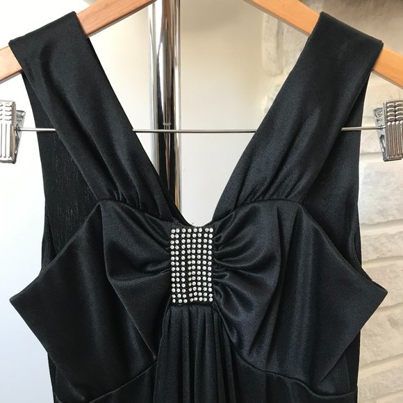 Vintage Black Gown - Matinée of Canada - Picture 3 of 9